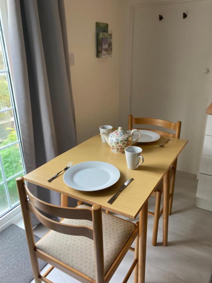 Bryntirion Farmhouse Apartment With Hot Tub Llanfair Caereinion ภายนอก รูปภาพ